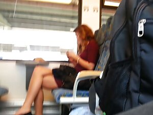 強い黒と白の肛門性交には、女性の猫が含ま ...